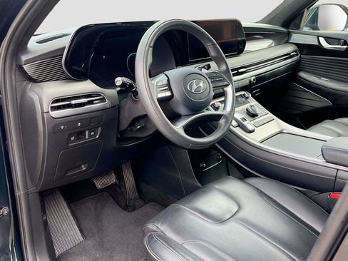 Used 2025 Hyundai Palisade Calligraphy FWD image 9
