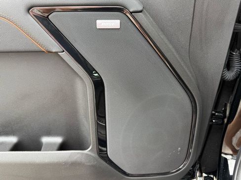 Used 2025 GMC Sierra 1500 AT4 image 17