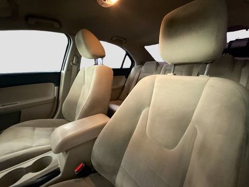 Used 2009 Ford Fusion S FWD image 18