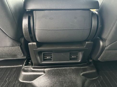 Used 2019 Chevrolet Silverado 1500 LT image 19