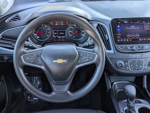 Used 2024 Chevrolet Malibu LT image 23