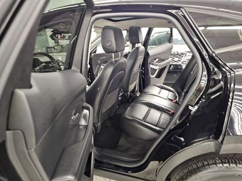 Used 2020 Jaguar E-PACE SE image 31