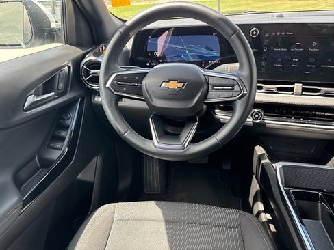 Certified 2025 Chevrolet Equinox LT AWD/4WD image 13