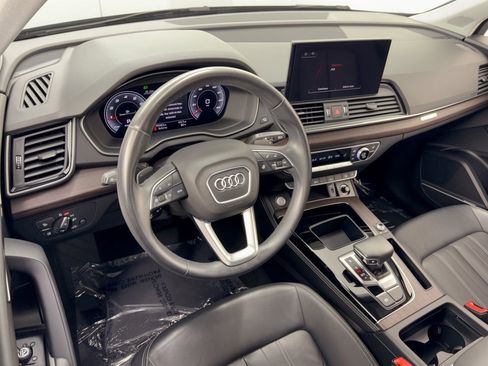 Used 2021 Audi Q5 2.0T Premium Plus w/ Premium Plus Package AWD/4WD image 4