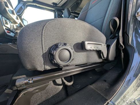 New 2026 Jeep Wrangler Unlimited Rubicon image 15