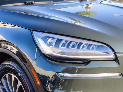 Used 2022 Lincoln Aviator Reserve w/ Elements Package Plus image 5