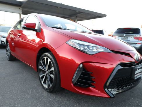 Used 2017 Toyota Corolla SE image 37