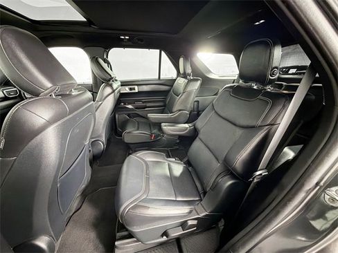 Used 2020 Ford Explorer ST image 23