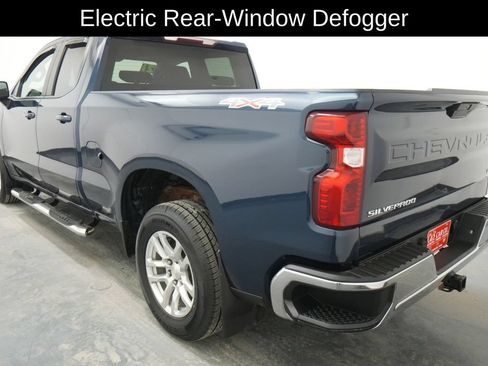 Used 2021 Chevrolet Silverado 1500 LT AWD/4WD image 6