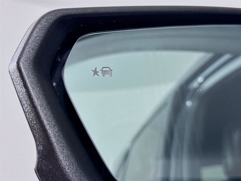 Used 2023 Chevrolet Equinox RS AWD/4WD image 33