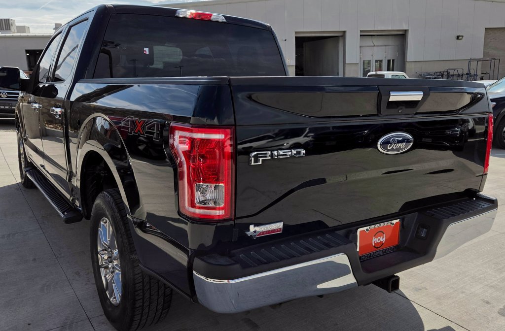 Used 2017 Ford F150 XLT w/ Equipment Group 301A Mid AWD/4WD image 7