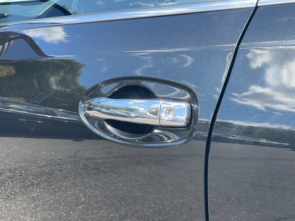 Used 2019 Nissan Rogue SV w/ Sun & Sound Touring Package AWD/4WD image 38