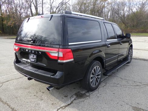 Used 2017 Lincoln Navigator L Select image 7