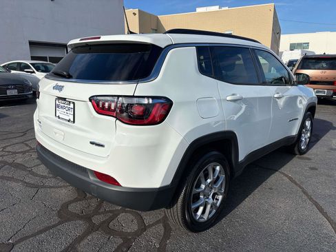 Certified 2023 Jeep Compass Latitude image 3