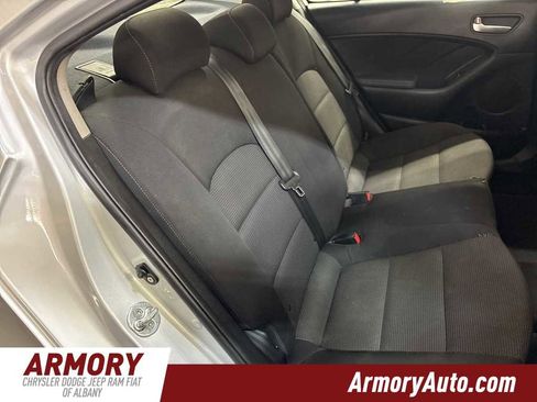 Used 2018 Kia Forte LX w/ LX Rear Camera Package image 27