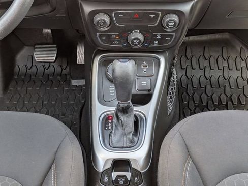 Used 2021 Jeep Compass Sport AWD/4WD image 18