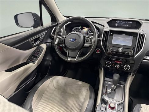 Used 2023 Subaru Forester Premium image 28