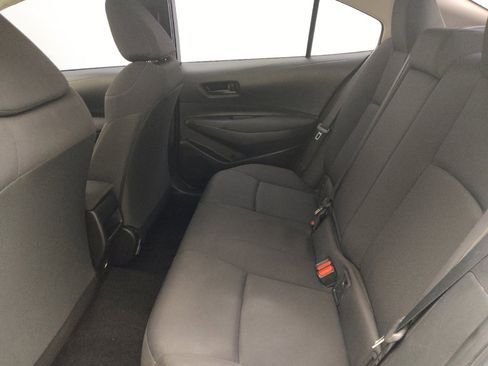 Used 2022 Toyota Corolla LE FWD image 18