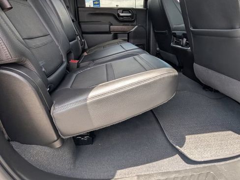 Certified 2022 GMC Sierra 2500 Denali AWD/4WD image 24