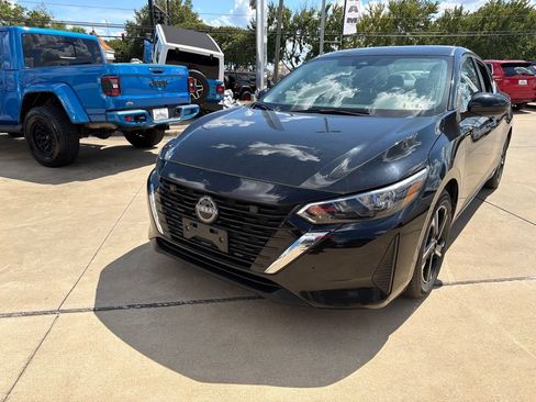 Used 2024 Nissan Sentra SV FWD image 4