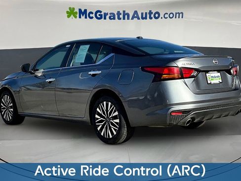 Used 2023 Nissan Altima 2.5 SV w/ SV Premium Package image 4