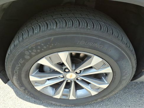 Used 2025 Chevrolet Equinox LT AWD/4WD image 4