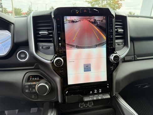 New 2026 RAM 1500 4x4 Crew Cab image 21