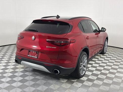 Used 2018 Alfa Romeo Stelvio Ti Sport AWD/4WD image 5