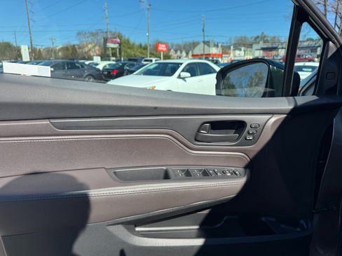 Used 2018 Honda Odyssey EX-L image 9