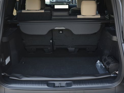 Used 2025 Lexus GX 550 AWD/4WD image 33
