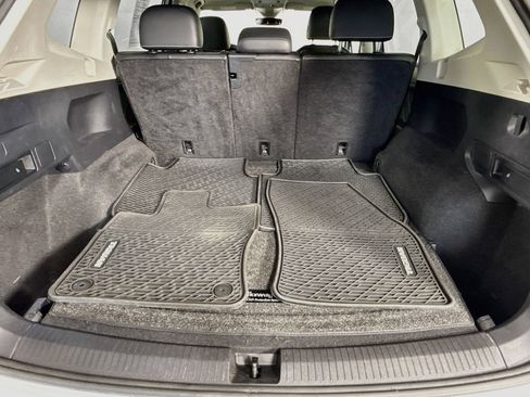 Certified 2022 Volkswagen Tiguan SE AWD/4WD image 24