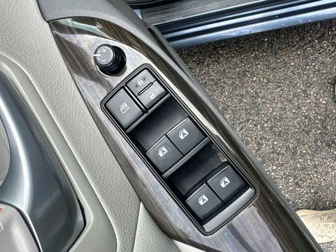 Certified 2017 Toyota Sienna XLE FWD image 29