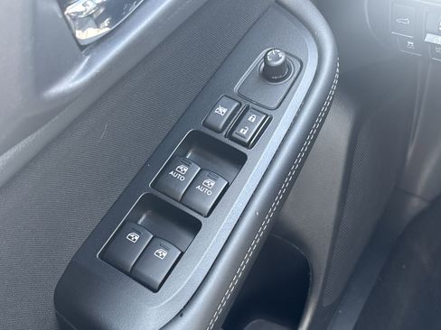Used 2019 Subaru Outback 2.5i Premium AWD/4WD image 11