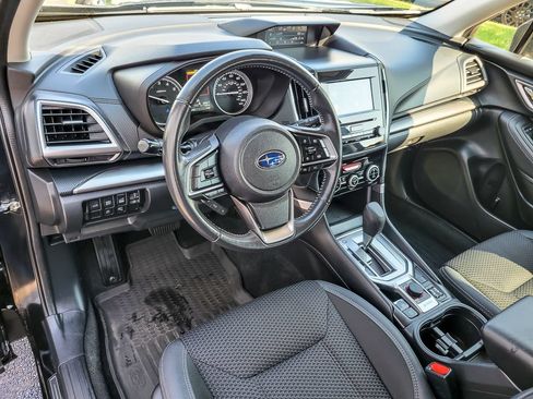 Certified 2023 Subaru Forester Premium AWD/4WD image 8