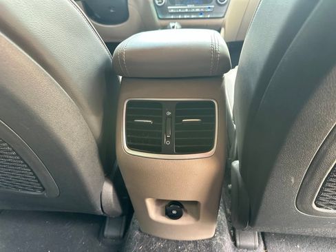 Used 2021 Hyundai Tucson Limited FWD image 21