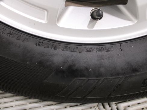 Used 2018 GMC Canyon 2WD Crew Cab w/ Convenience Package image 32