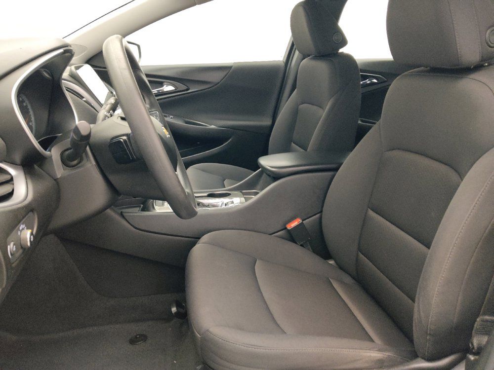 Used 2023 Chevrolet Malibu LS FWD image 17