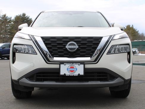 Used 2023 Nissan Rogue SV AWD/4WD image 10
