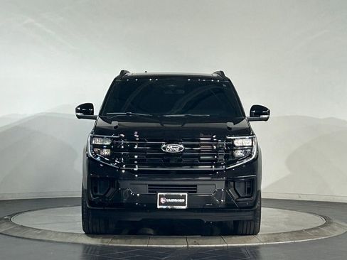 Used 2026 Ford Expedition Max Platinum w/ Stealth Appearance Package AWD/4WD image 3