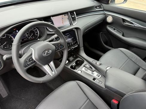 Used 2023 INFINITI QX50 Sport image 10