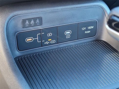 Used 2026 Hyundai Kona SE image 23