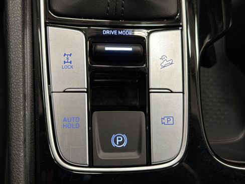 Used 2025 Hyundai Santa Cruz SEL AWD/4WD image 30