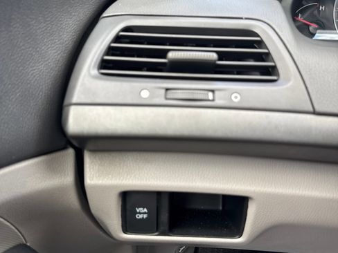 Used 2009 Honda Accord LX-P image 22