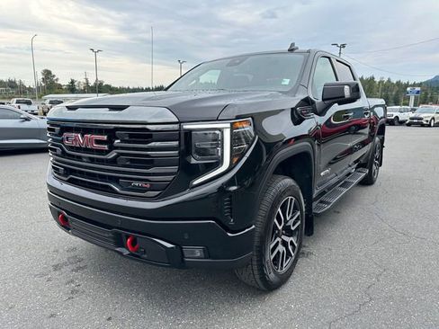 Used 2024 GMC Sierra 1500 AT4 image 7