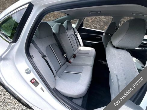 Used 2021 Hyundai Sonata SE w/ Winter Weather Package FWD image 21