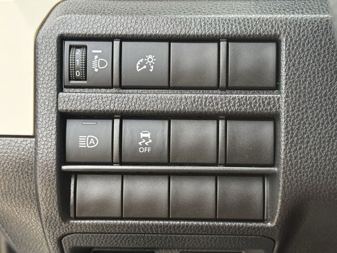 Used 2024 Toyota Tacoma TRD Off-Road AWD/4WD image 26