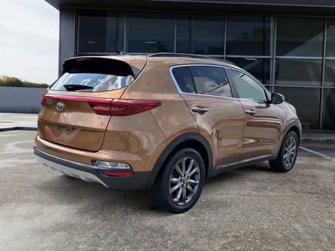 Used 2020 Kia Sportage S w/ S Premium Package AWD/4WD image 3