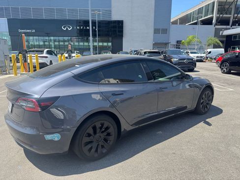 Used 2022 Tesla Model 3 Long Range AWD/4WD image 5