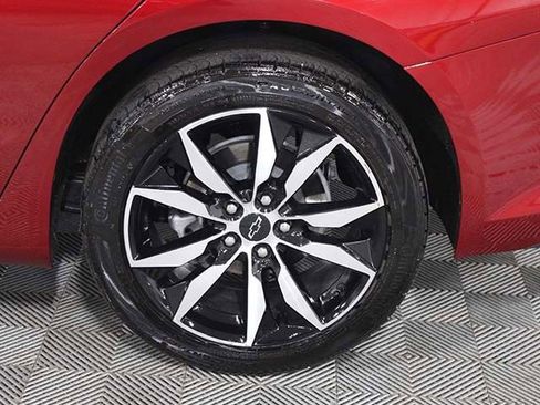 Used 2024 Chevrolet Malibu RS FWD image 17