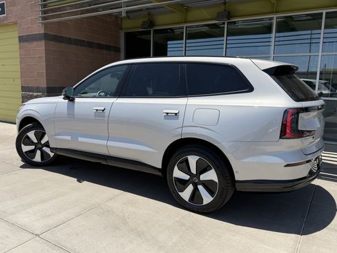 Used 2025 Volvo EX90 Plus AWD/4WD image 5